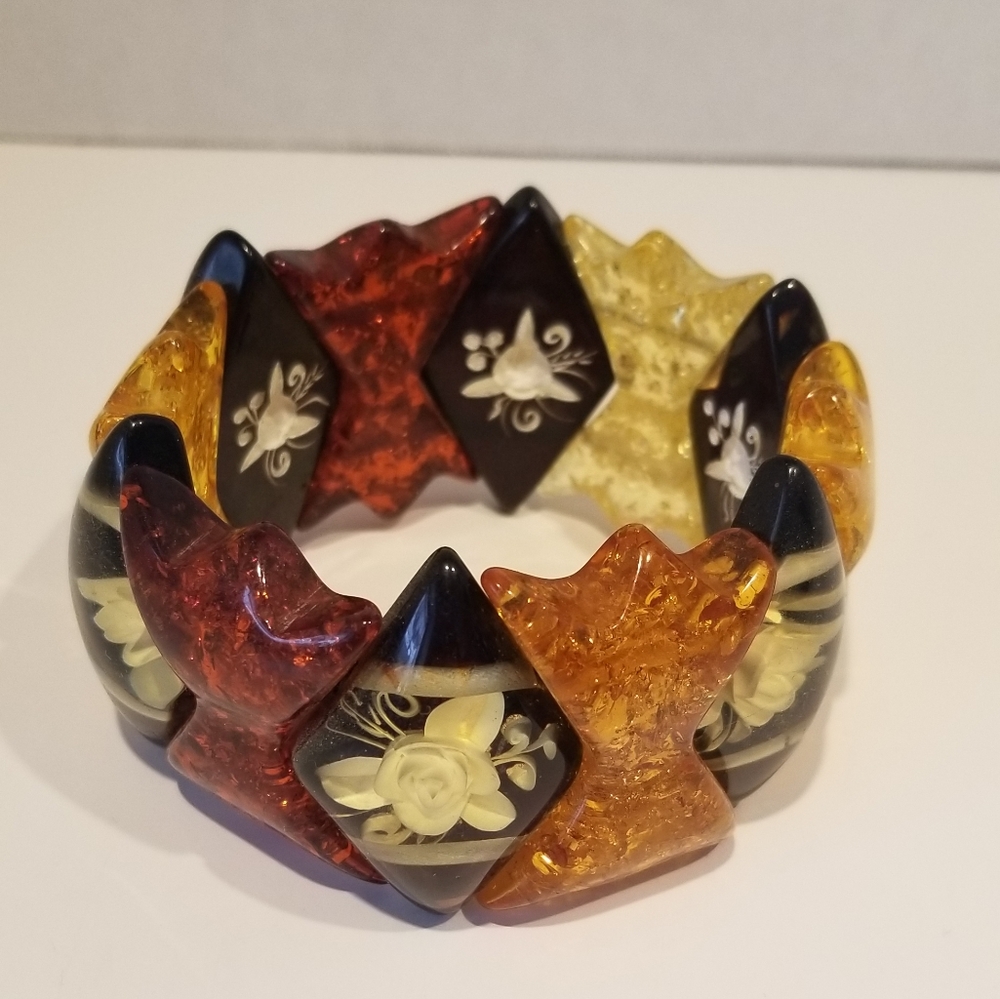 Vintage 50s Yellow, Honey, Dark Amber Confetti Sparkle Lucite Stretch Bracelet